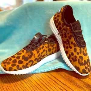 Leopard print sneakers